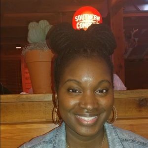 Meet your Posher, Sasha